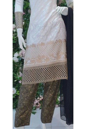 WHITE LINEN & GEORGETTE READYMADE PAKISTANI SALWAR SUIT