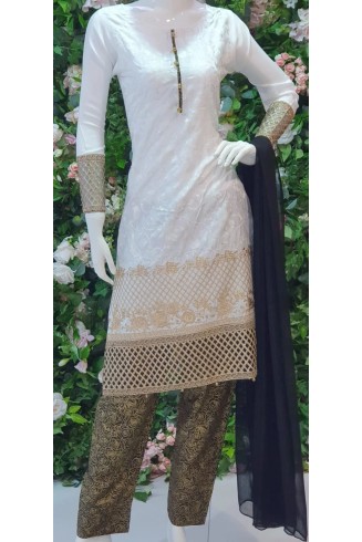 WHITE LINEN & GEORGETTE READYMADE PAKISTANI SALWAR SUIT