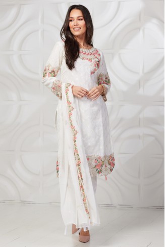 Off White Heavy Embroidered Pakistani Dresses