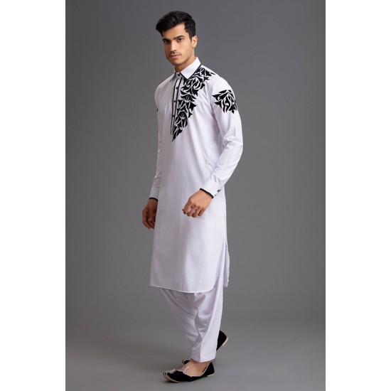 WHITE COMFORTABLE AND STYLISH PAKISTANI EID KURTA SALWAR 